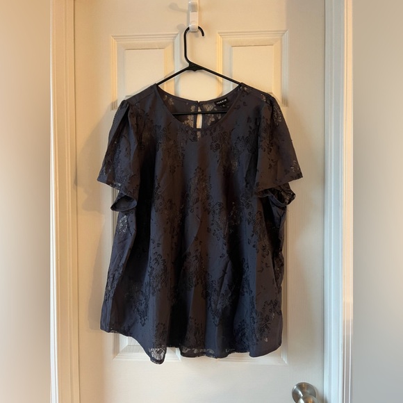 Torrid Abbey Lace Short Sleeve Blouse Size 2 - Picture 7 of 9